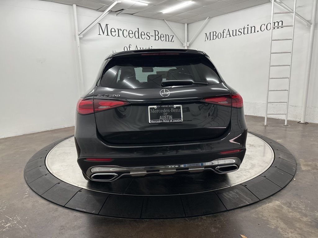 Used 2026 Gray Mercedes-Benz GLC 300 image 6