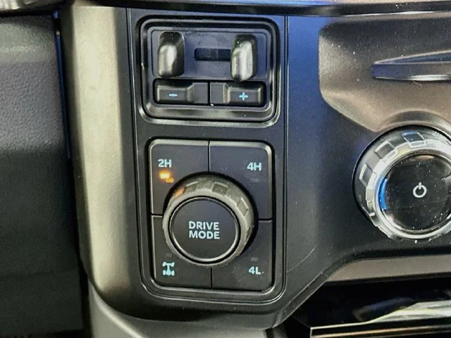 New 2027 Gray Ford Lariat image 19