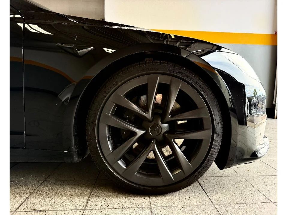 Used 2022 Solid Black Tesla Plaid image 10