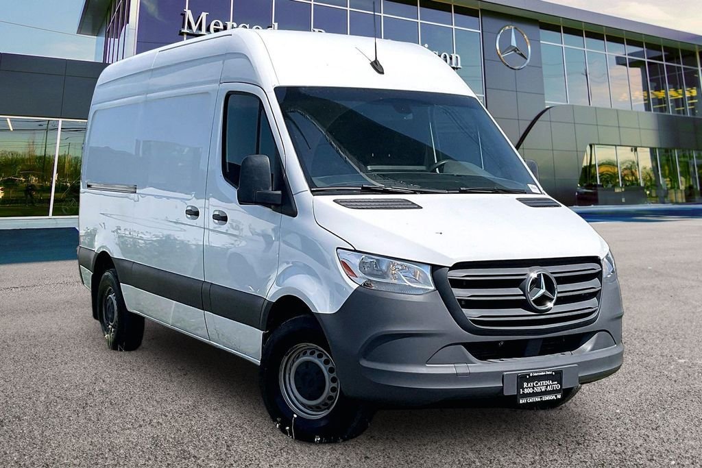 2023 Mercedes-Benz Sprinter 2500 Gas 144 WB's photo