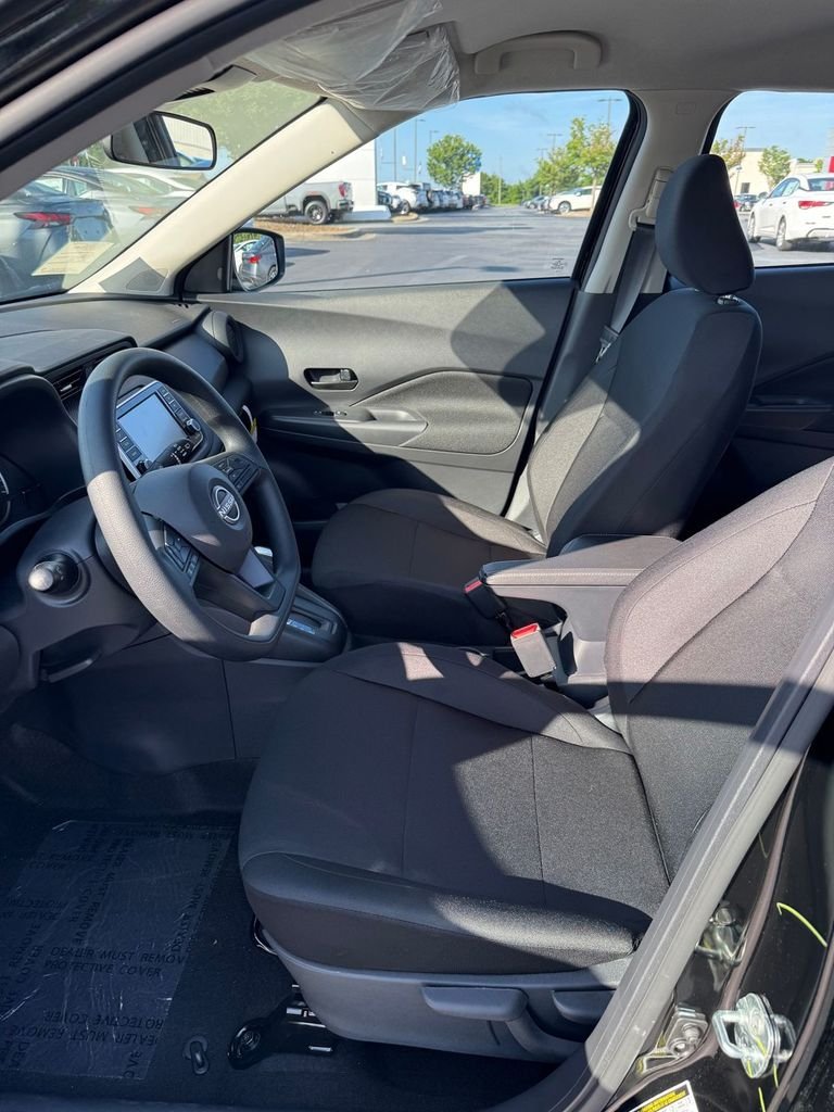 2025 Nissan KICKS PLAY Base - Photo 8