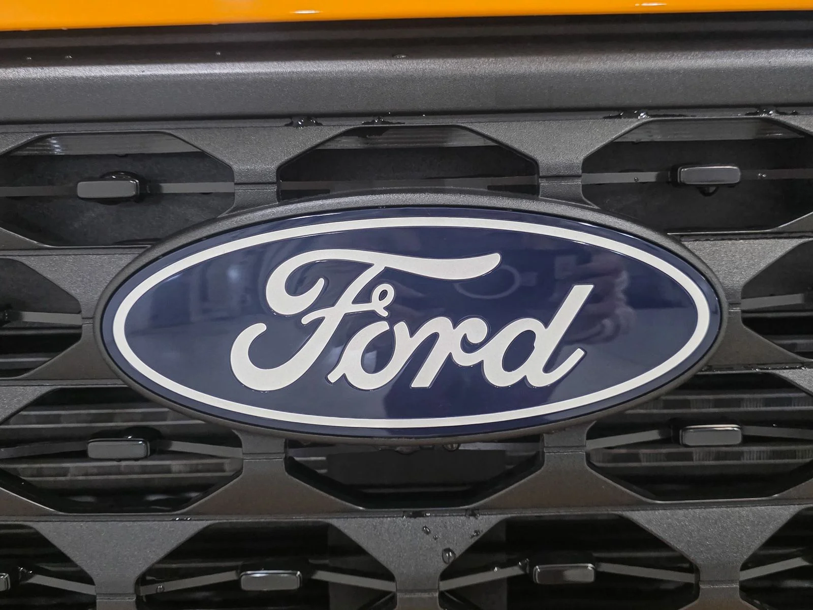 New 2026 Orange Fury Metallic Tri-Coat Ford XLT image 13