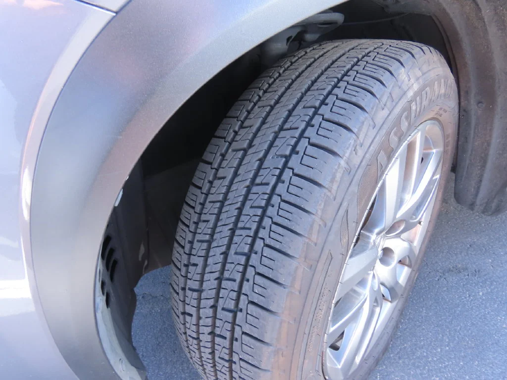 Used 2015 Gray Lexus 300h image 14