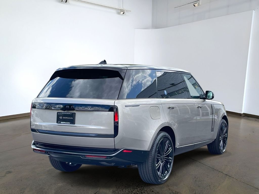New 2026 Batumi Gold Land Rover SE image 4