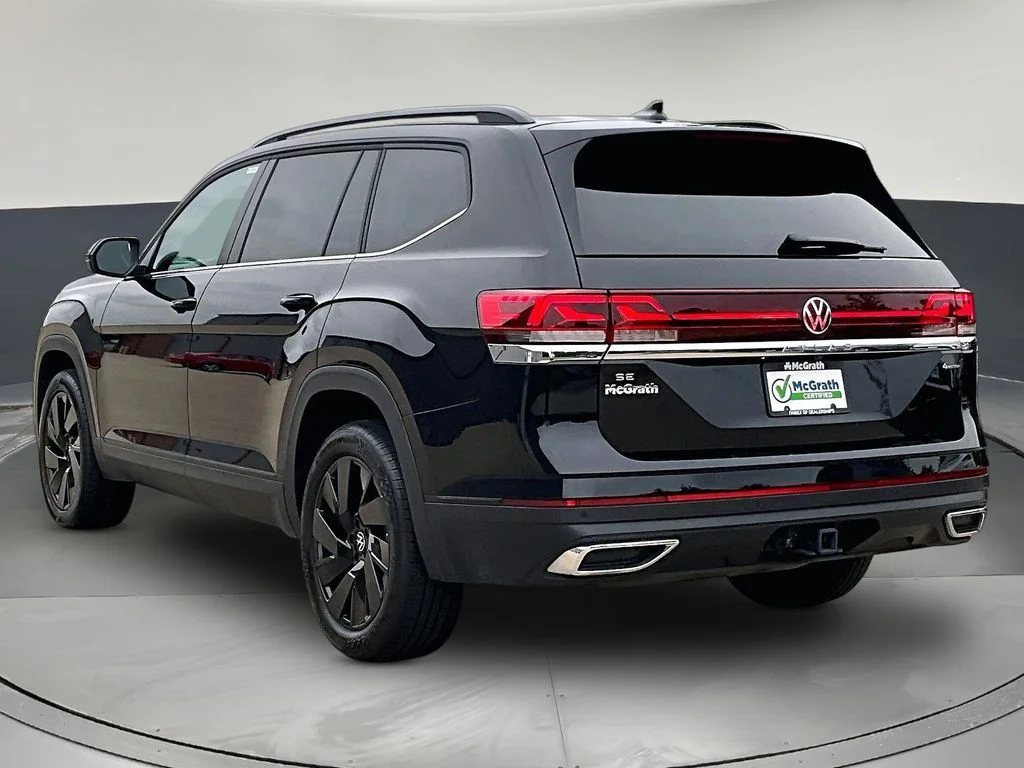 Used 2026 Black Volkswagen SE w/Technology image 5