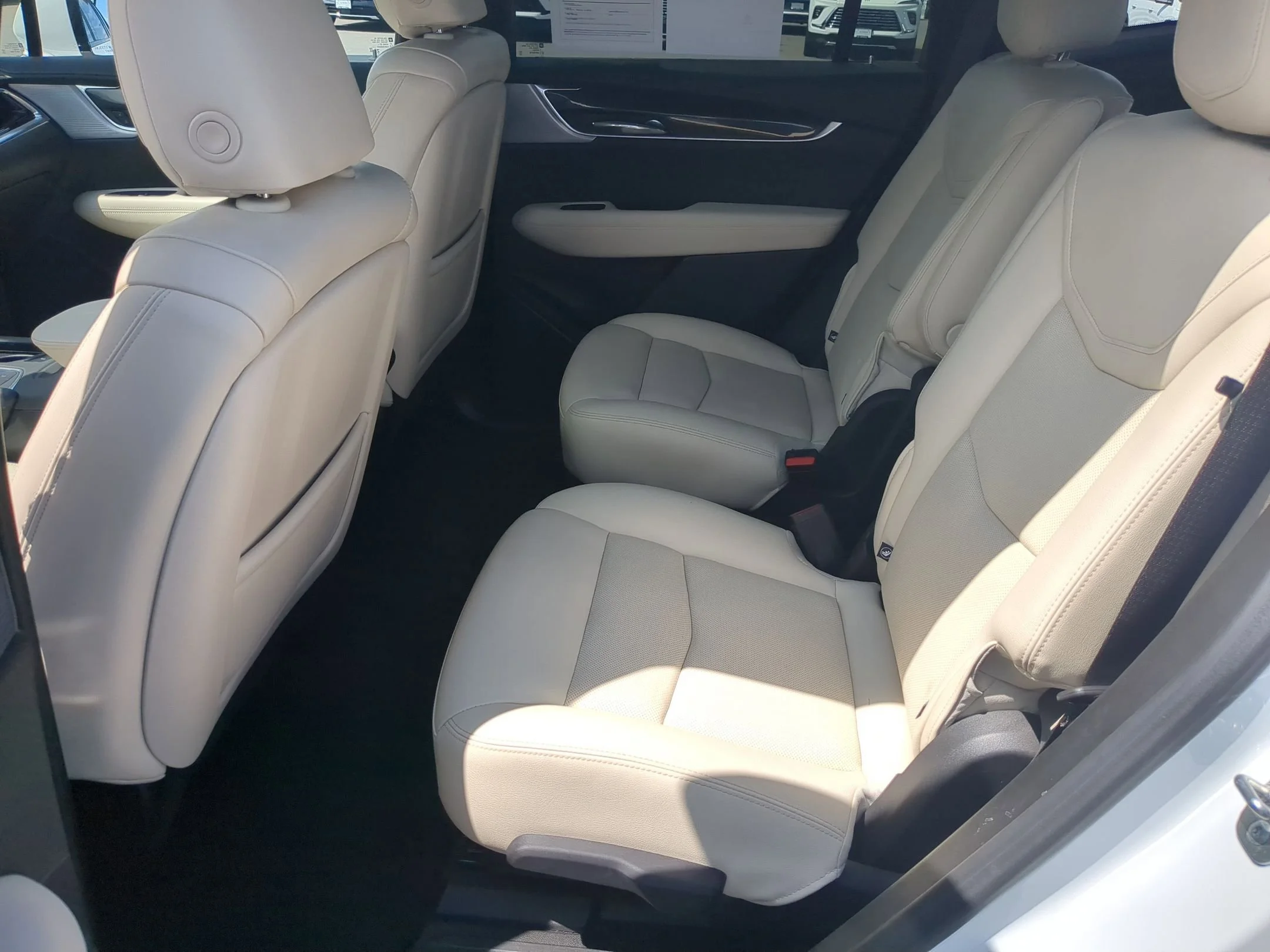 Used 2024 Crystal White Tricoat Cadillac AWD Sport image 24