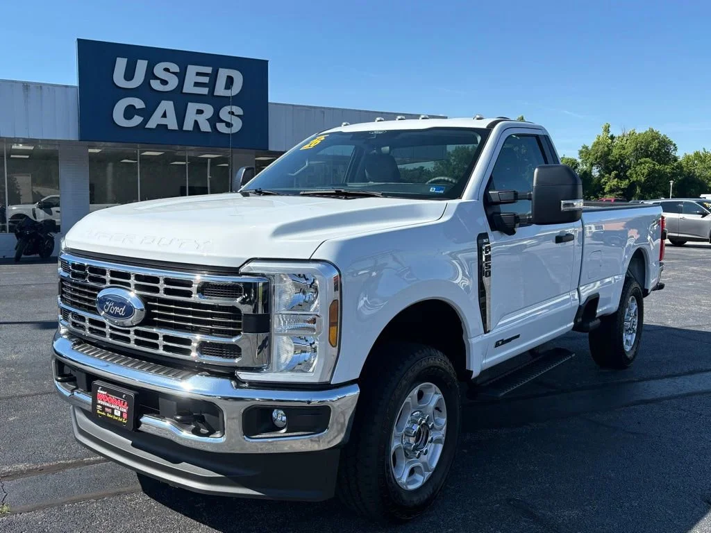 Used 2026 White Ford XL image 2