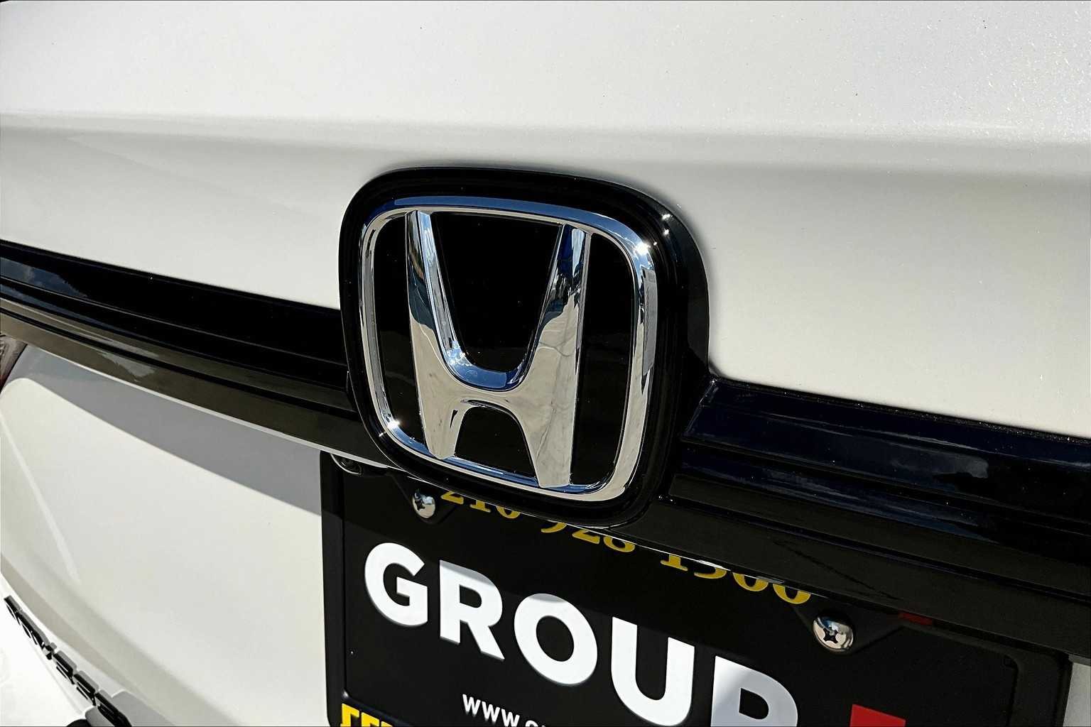 New 2026 Platinum White Pearl Honda Sport-L image 15