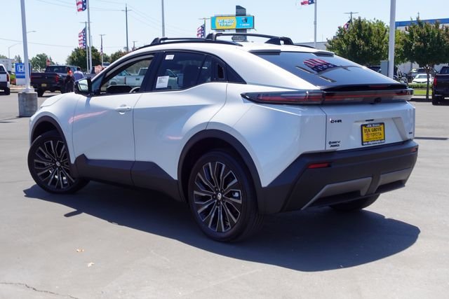 New 2026 Wind Chill Pearl <sup>1</sup> Toyota  XSE image 10