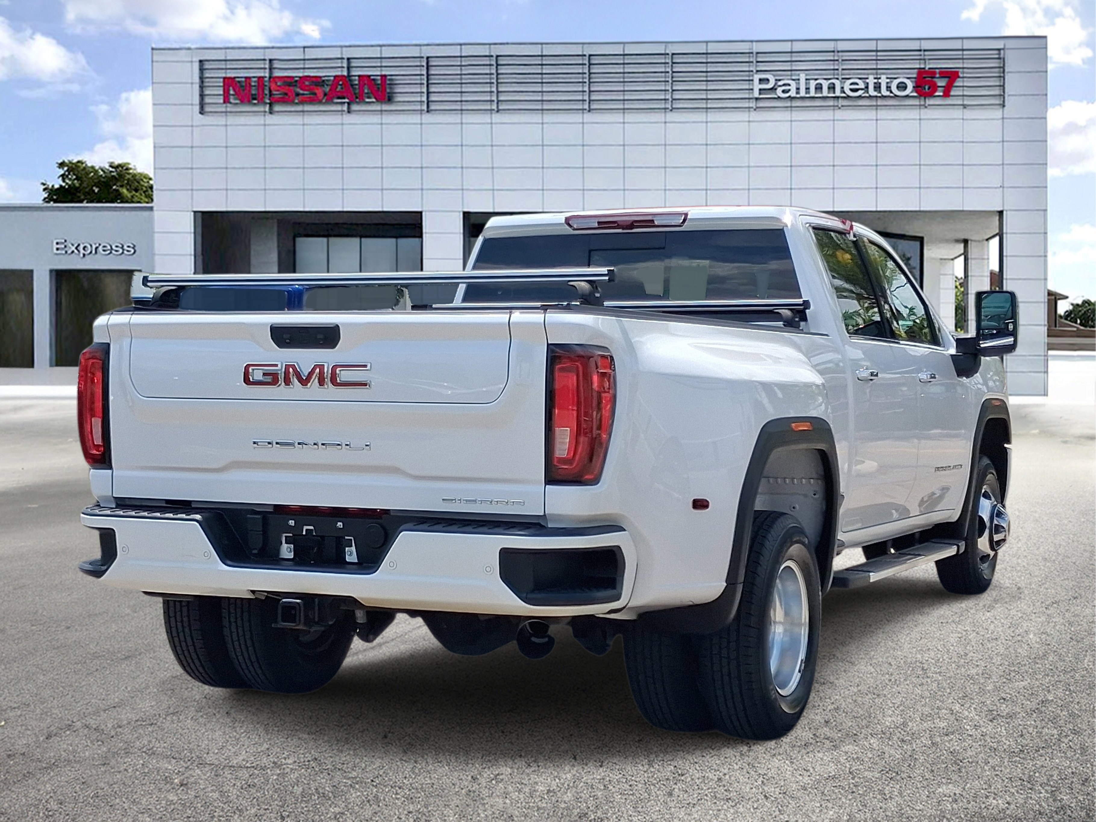Used 2023 White GMC Denali image 6