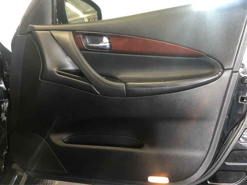 Used 2009 Black Obsidian INFINITI Journey image 17