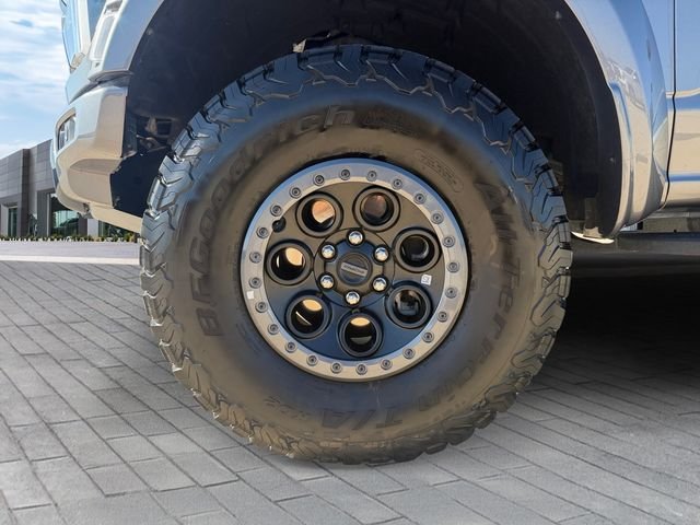 Used 2025 Gray Ford Raptor image 9