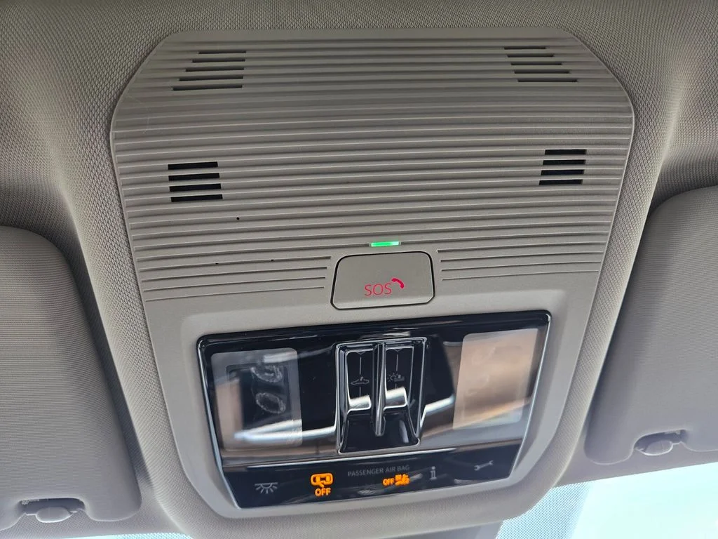 New 2026 Silver Volkswagen 2.0T SE w/Technology image 19