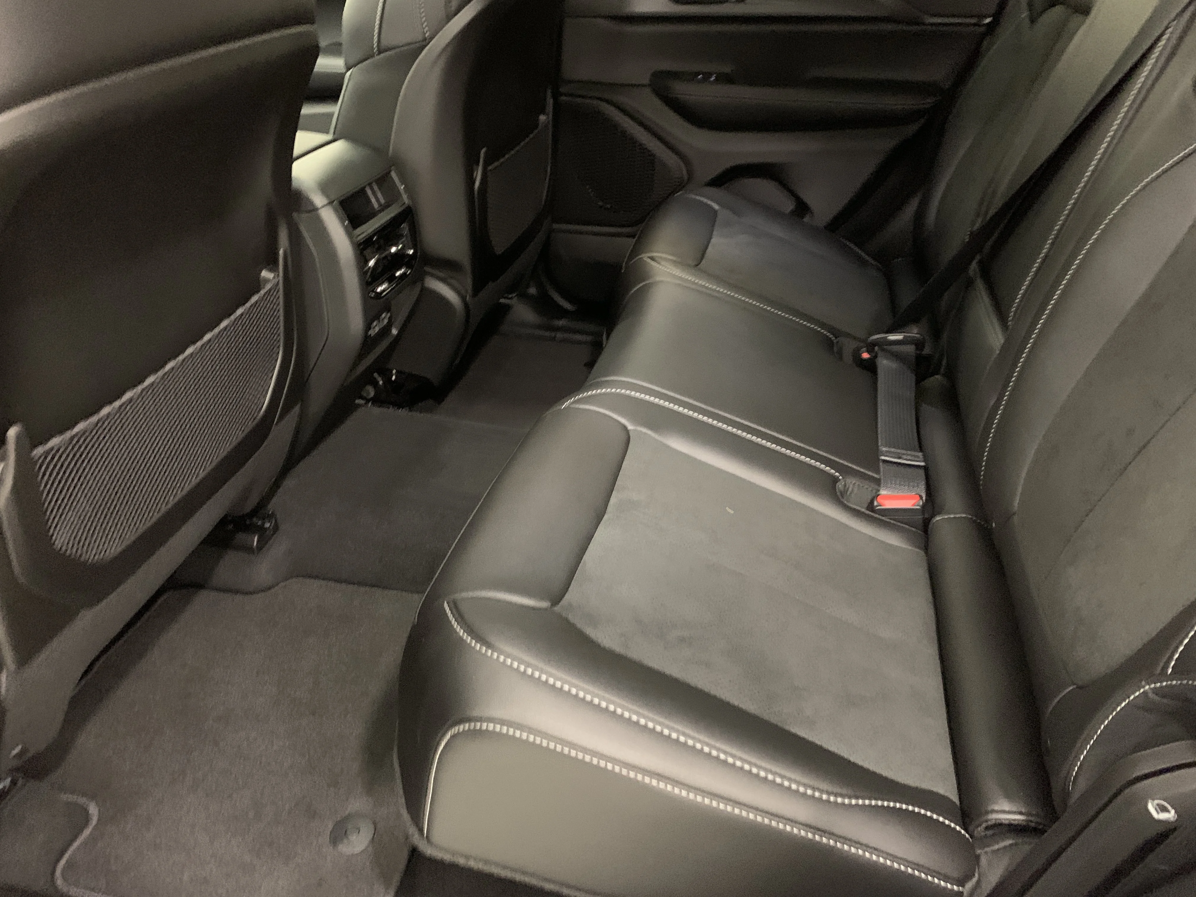 New 2025 Bright White Jeep Altitude image 8
