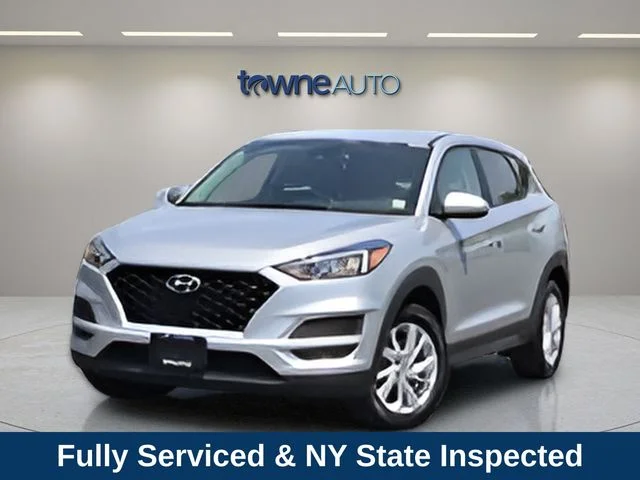 Used 2020 Silver Hyundai SE image 2