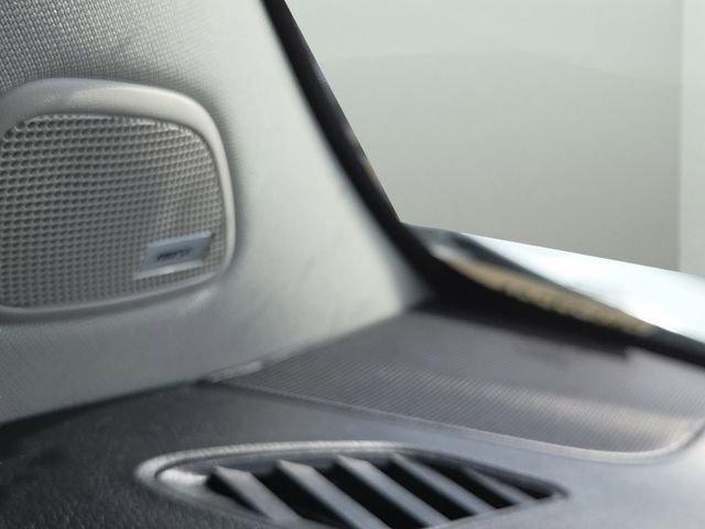 Used 2019 Pearl White Nissan SL image 12