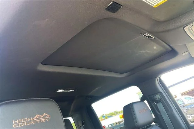 2024 Chevrolet Silverado 3500HD High Country - Photo 17