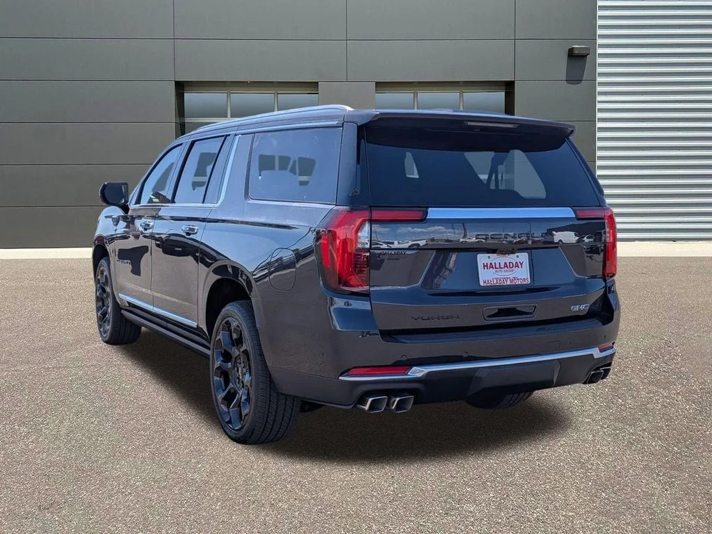 2026 GMC Yukon XL Denali - Photo 8