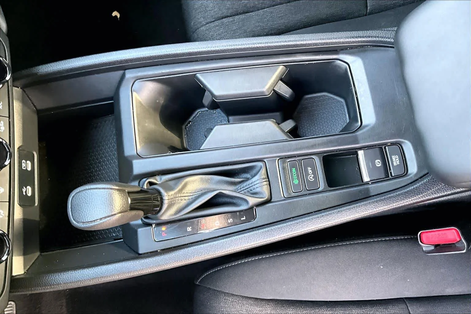 Certified Used 2025 Solar Silver Metallic Honda SE image 16