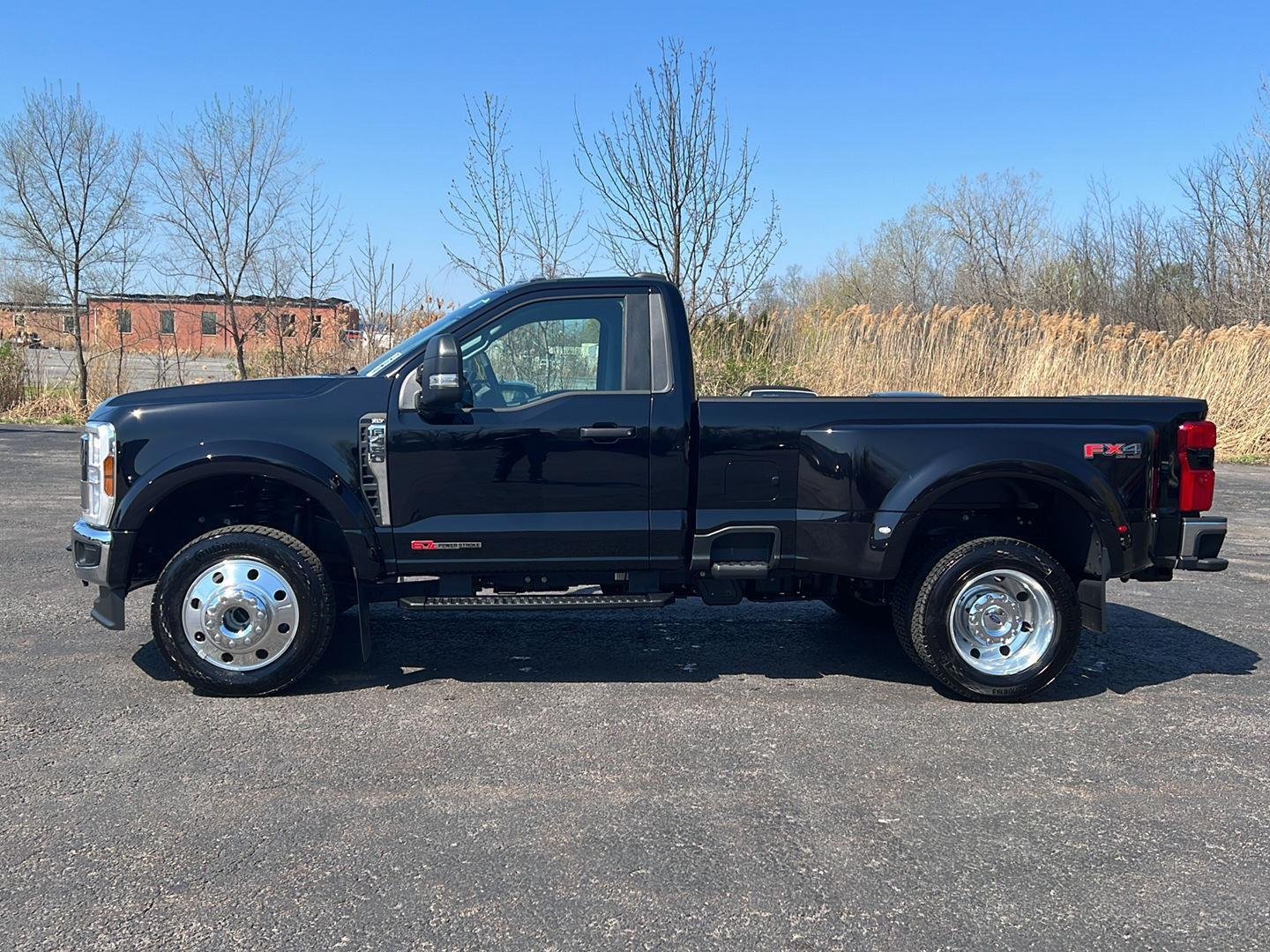 Used 2025 Agate Black Ford XLT image 19