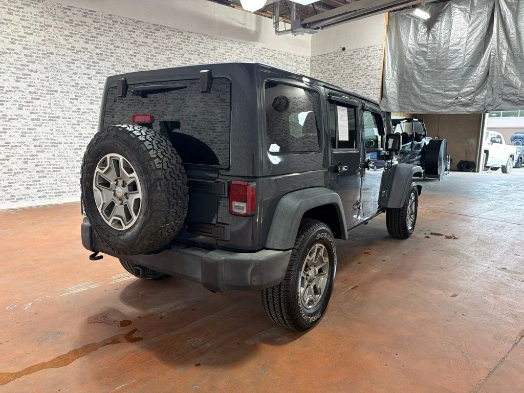 Used 2016 Rhino Clearcoat Jeep Unlimited Rubicon image 7