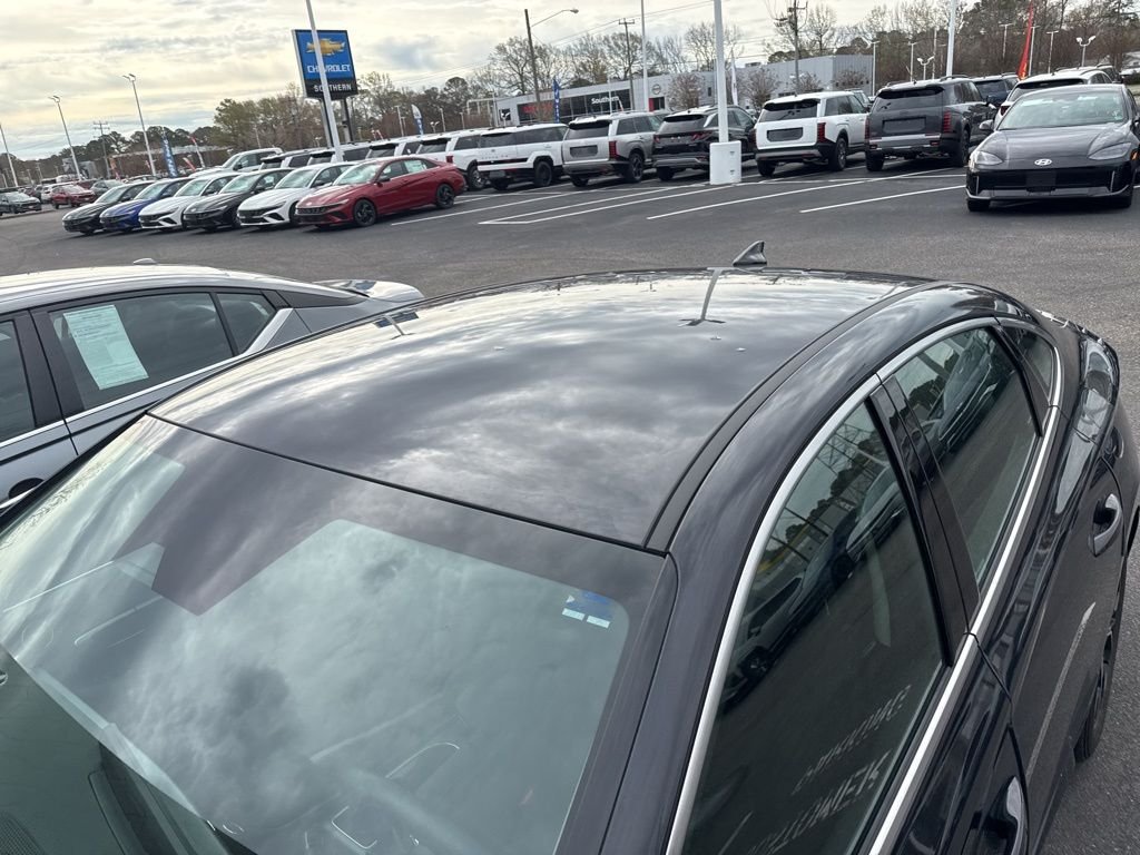 Used 2025 Blue Hyundai SEL image 10