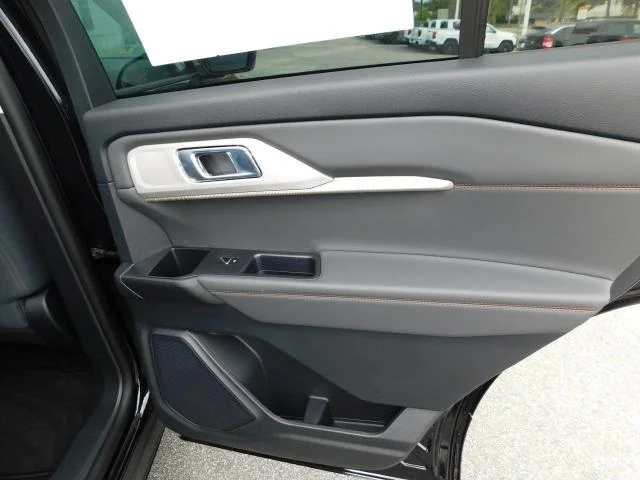 New 2026 Agate Black Metallic Ford Active image 10