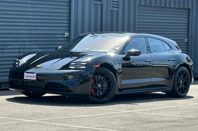 2023 Porsche Taycan GTS