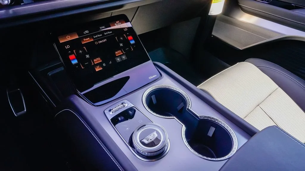 2027 Cadillac VISTIQ Sport - Photo 15