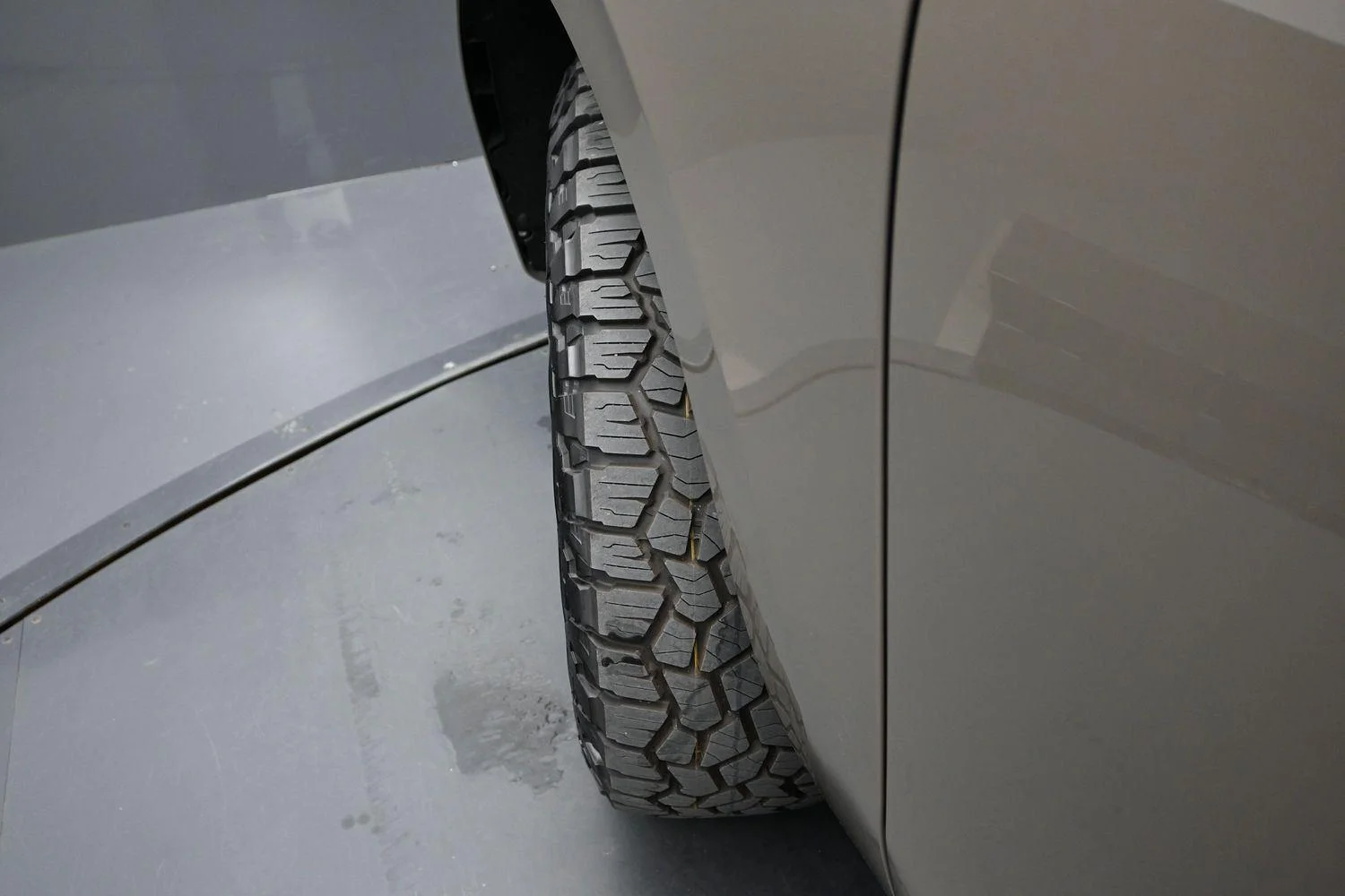 New 2027 Marsh Gray Ford Tremor® image 5