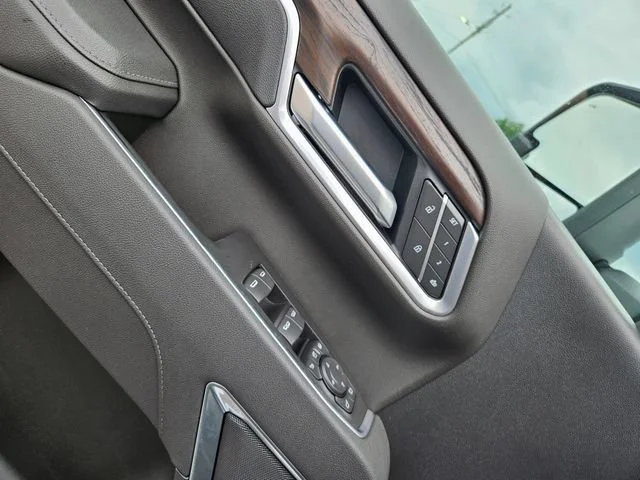 New 2026 Summit White GMC SLT DRW image 11