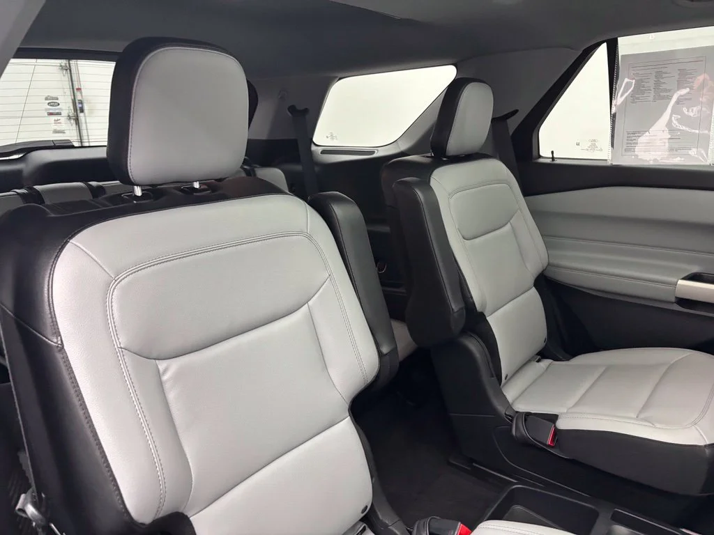 Used 2021 Silver Ford XLT image 45