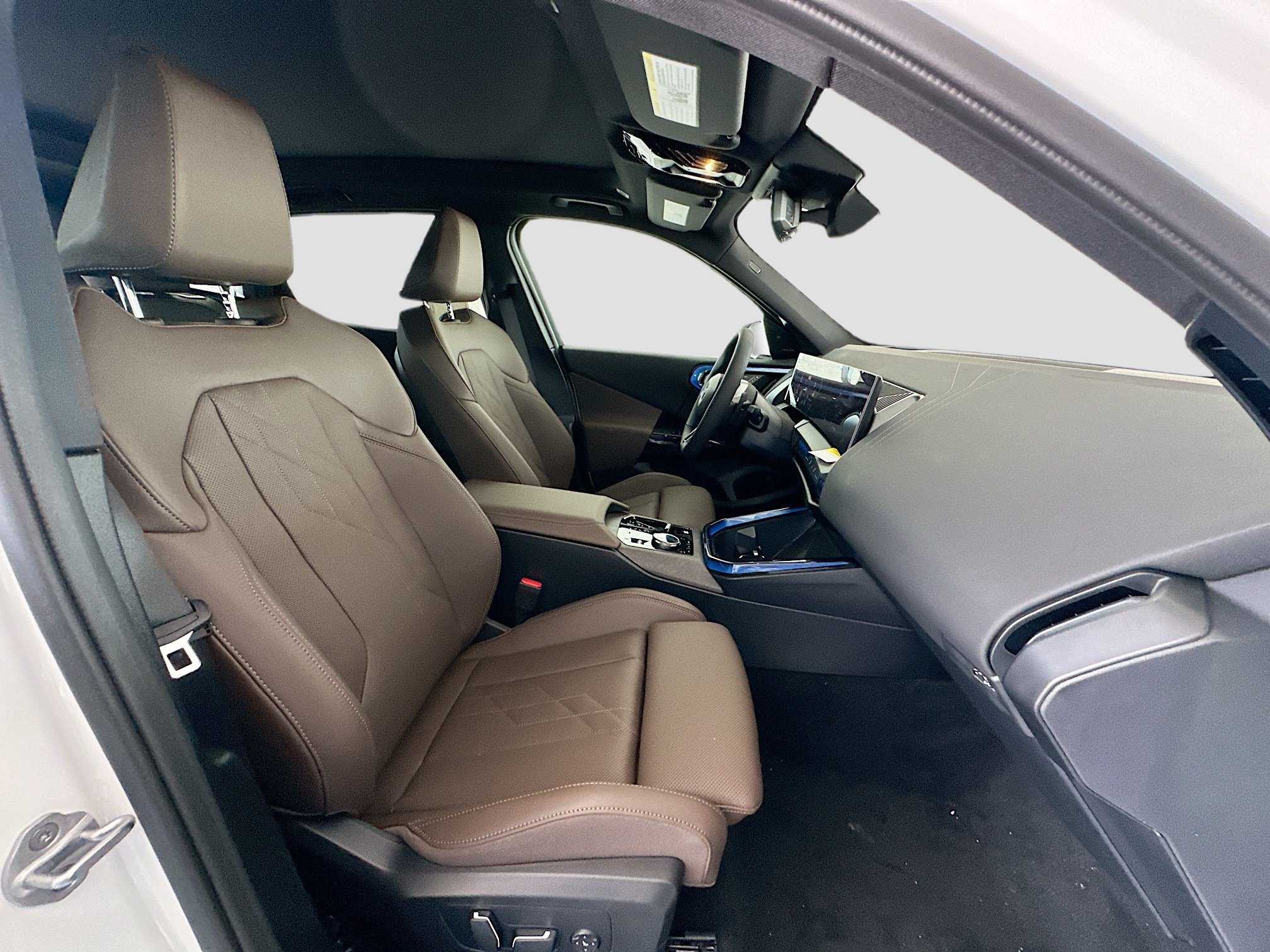 New 2026 Alpine White BMW 30 xDrive image 22