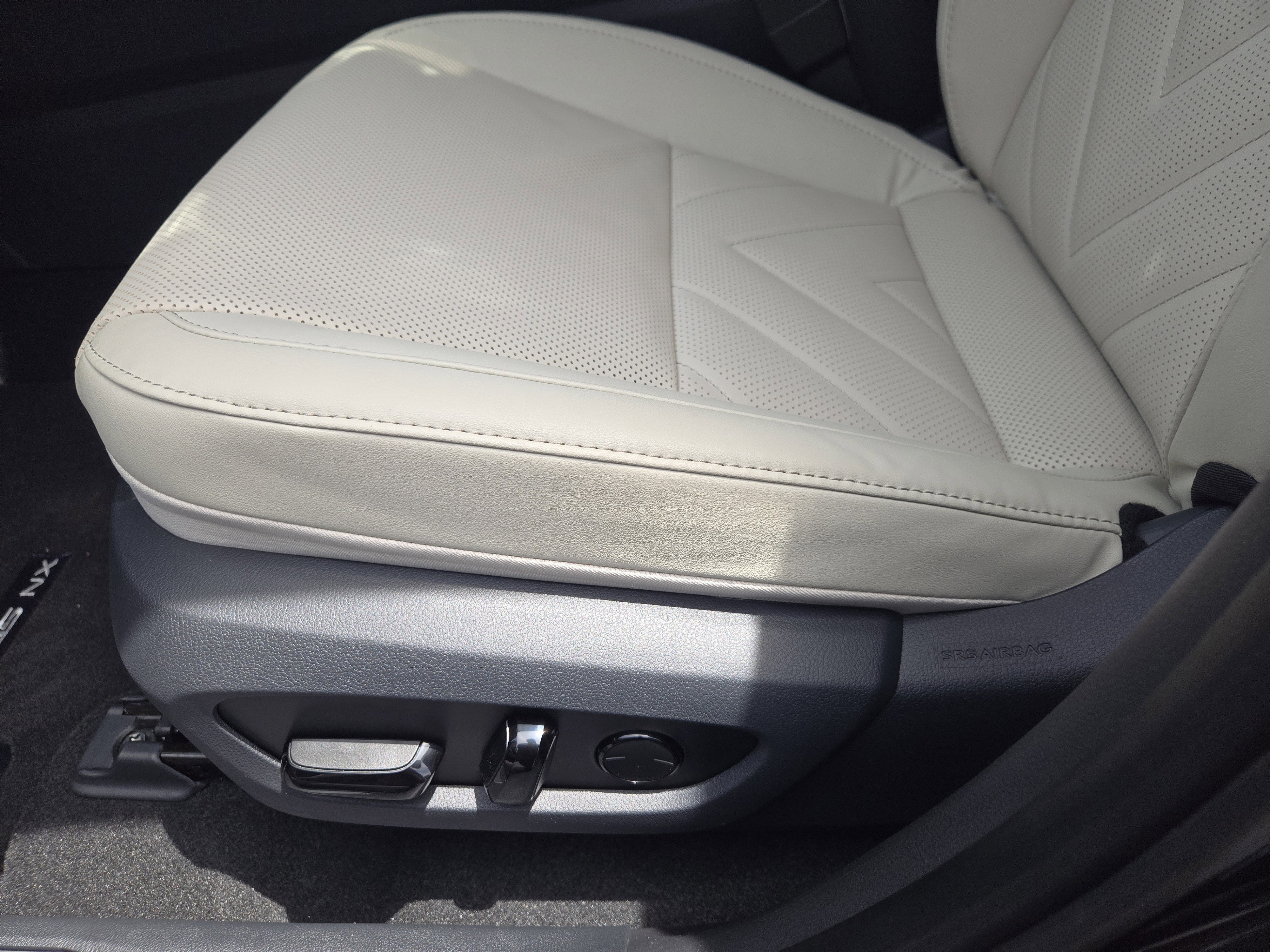 New 2026 Caviar Lexus LUXURY AWD image 17