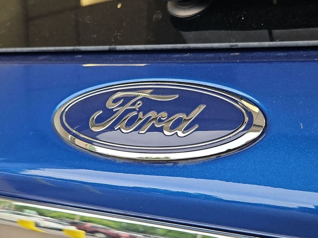 2021 Ford Explorer XLT - Photo 25