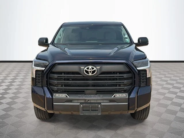 Used 2024  Toyota SR5 image 2