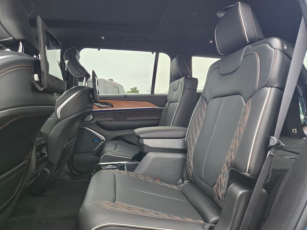 New 2026 Steel Blue Exterior Paint Jeep Summit image 7