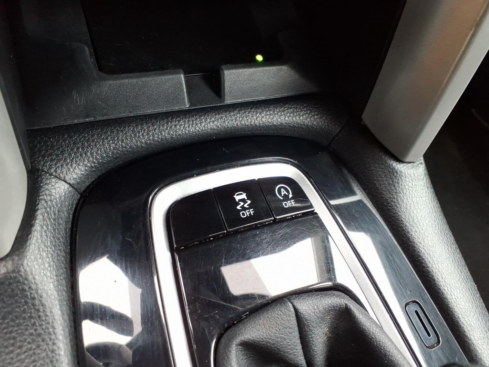 Used 2024 Wind Chill Pearl Toyota LE image 7