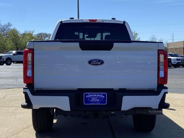 New 2026 Oxford White Ford XL image 3