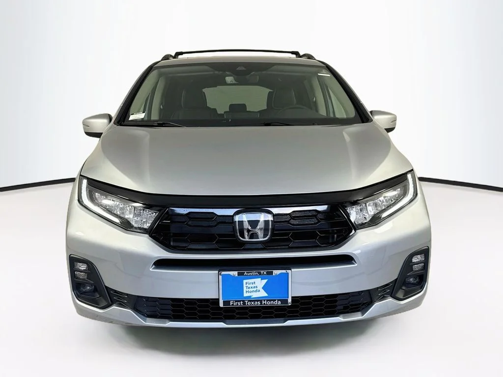 New 2026 Solar Silver Metallic Honda Touring image 3