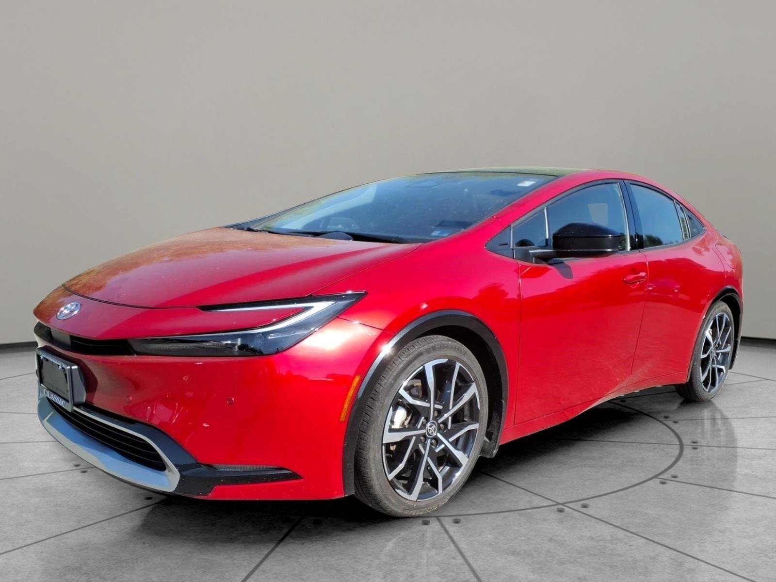 2025 Toyota Prius XSE Plug-in Hybrid's photo