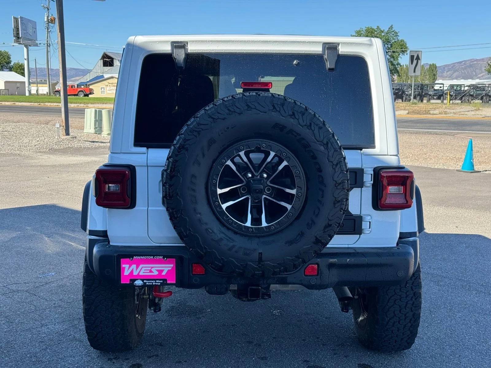 Used 2024 White Jeep Rubicon X image 4