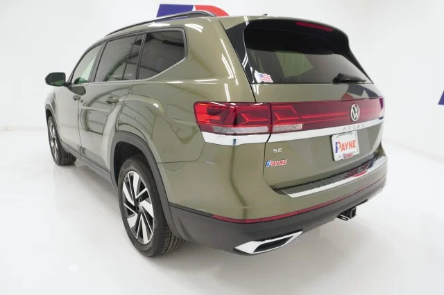 New 2026 Avocado Green Pearl Volkswagen 2.0T SE w/Technology image 10