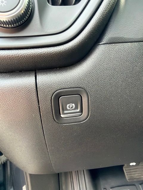 Used 2020 Blue GMC Base image 22