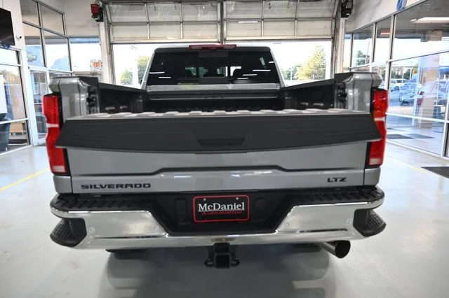 2026 Chevrolet Silverado 3500 HD LTZ - Photo 7