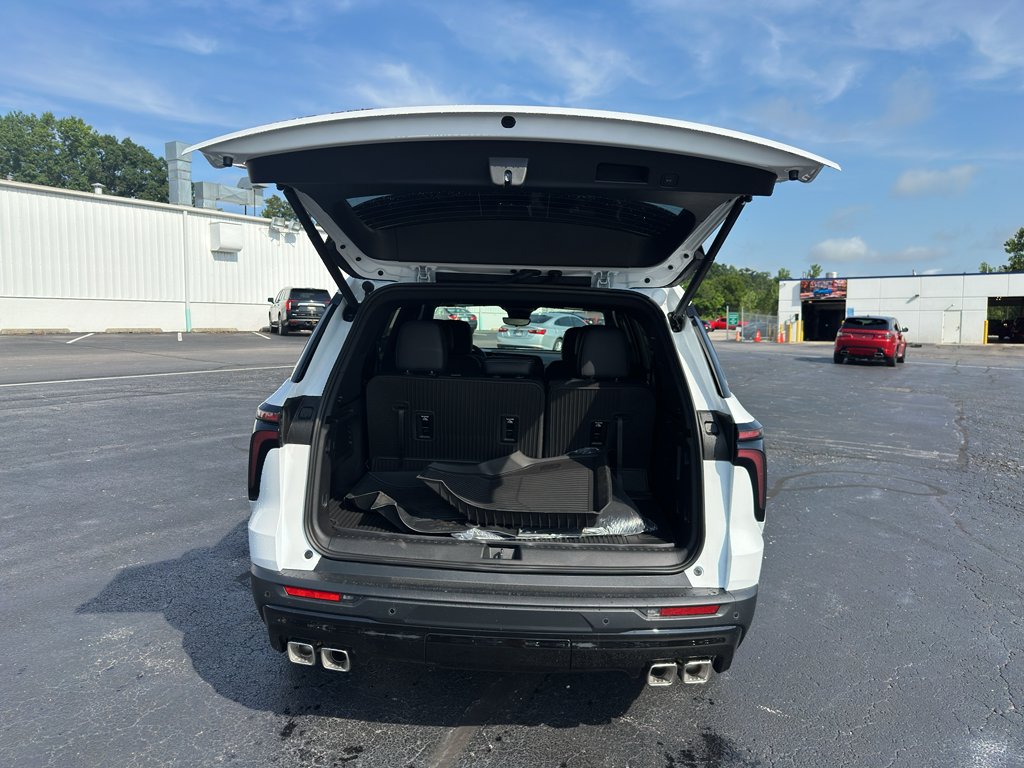 2027 Chevrolet Traverse LT - Photo 27