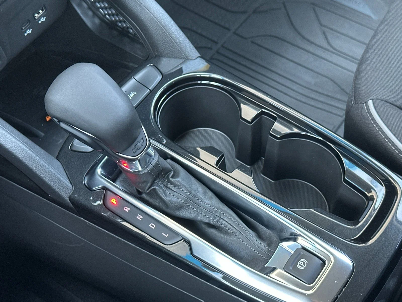 New 2026 Mosaic Black Metallic Chevrolet LT image 21