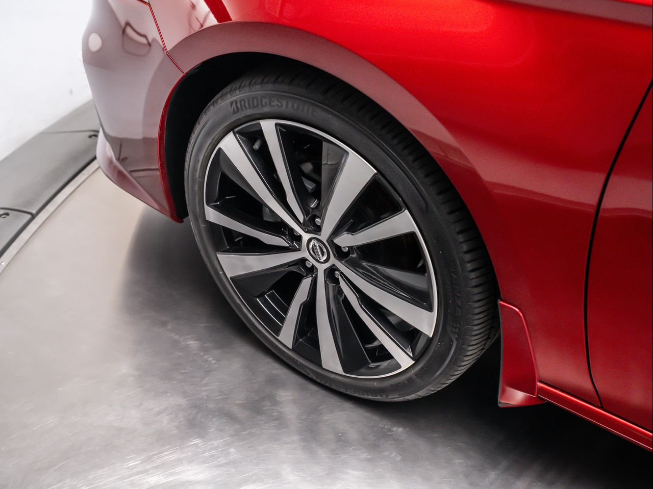 2022 Nissan Altima SR - Photo 12