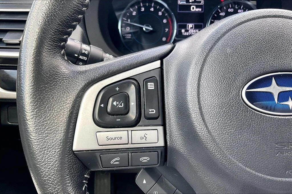Used 2018 Black Subaru 2.5i Limited image 18