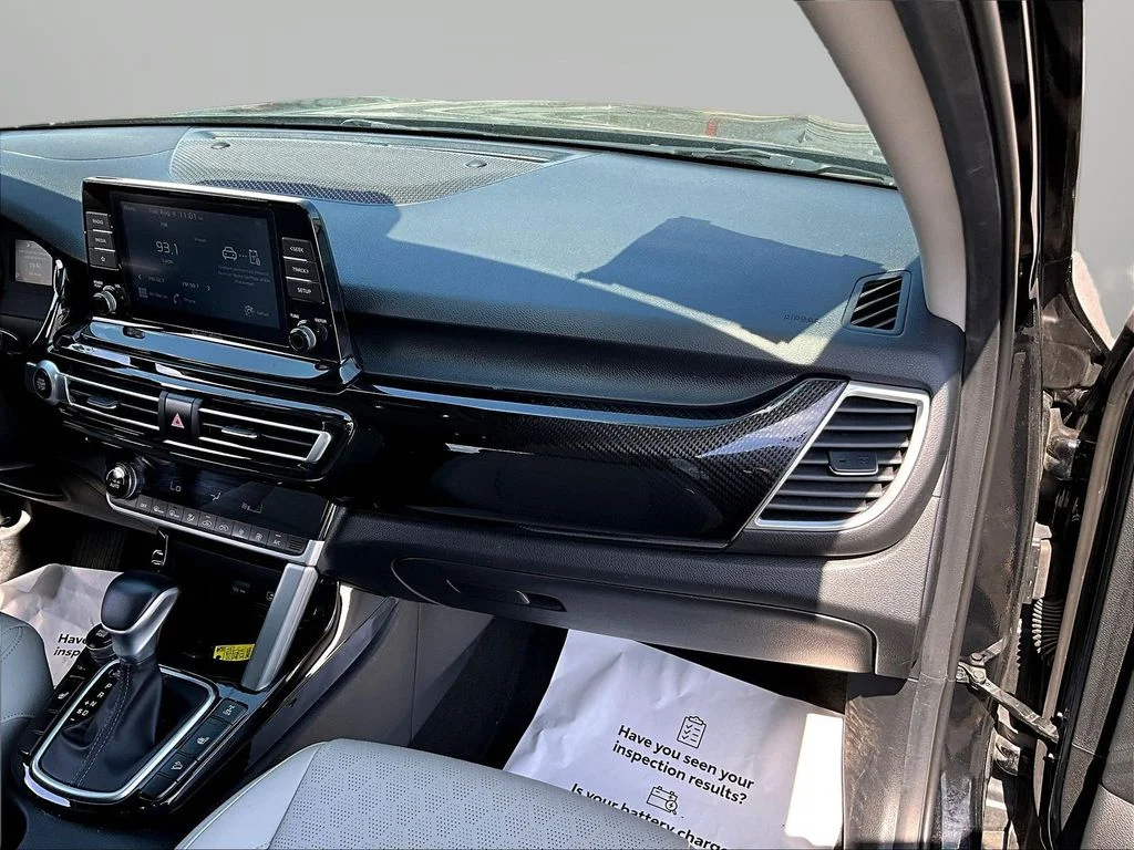 Used 2021 Black Kia EX image 26